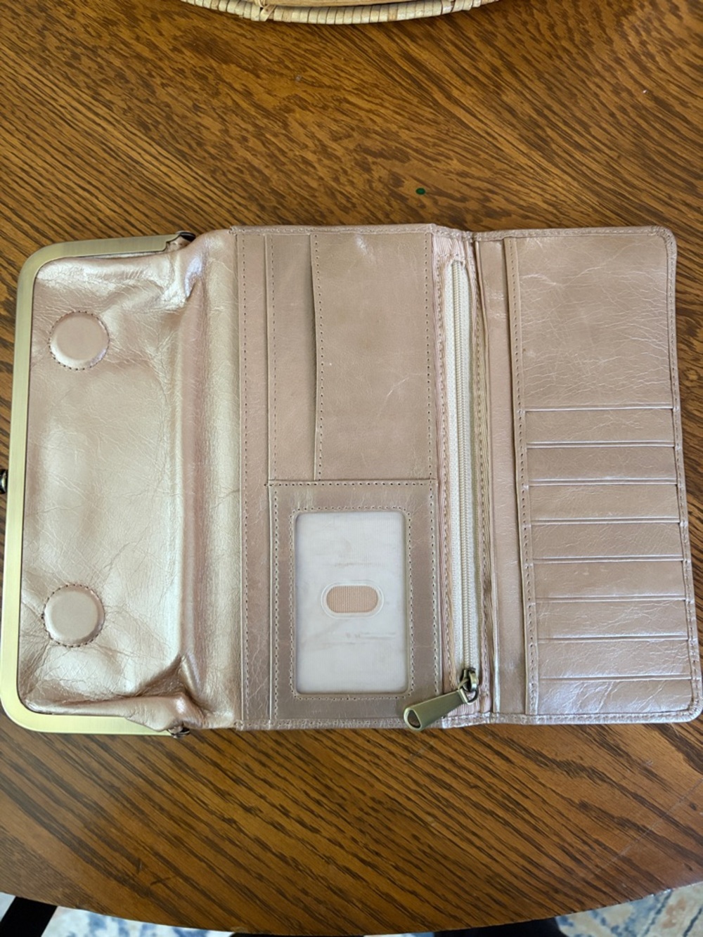 Hobo Rachel clutch/wallet - Picture 2 of 4